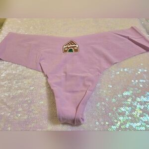 5/$40🛍 Victoria's Secret PINK No Show Light Purple Gingerbread House Thong NWOT